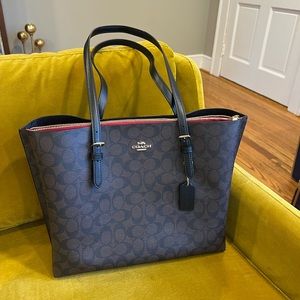 Coach Sig Mollie Tote Signature Brown
